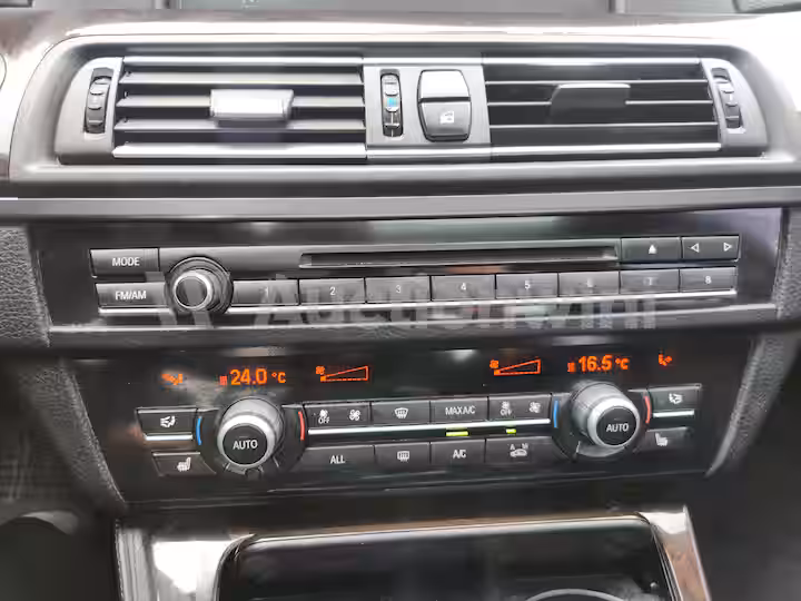 BMW 5 Series 2013 — 24