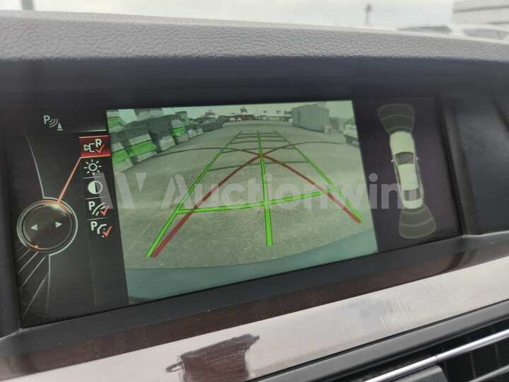 BMW 5 Series 2013 — 27