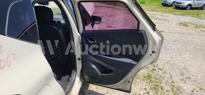 Renault QM3 2015 — 23