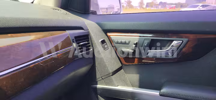 Mercedes Benz CLK Class 2011 — 13