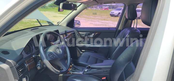 Mercedes Benz CLK Class 2011 — 42