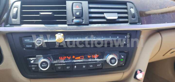 BMW 3 Series 2015 — 17