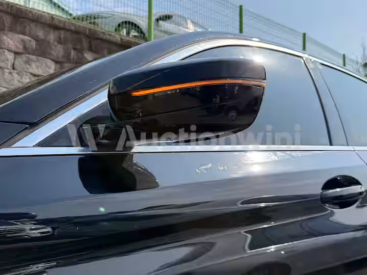 BMW 5 Series 2023 — 13