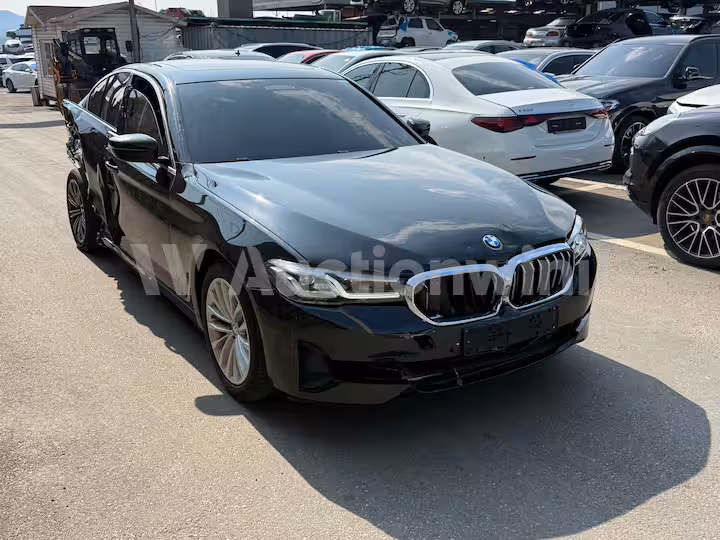 BMW 5 Series 2023 — 3
