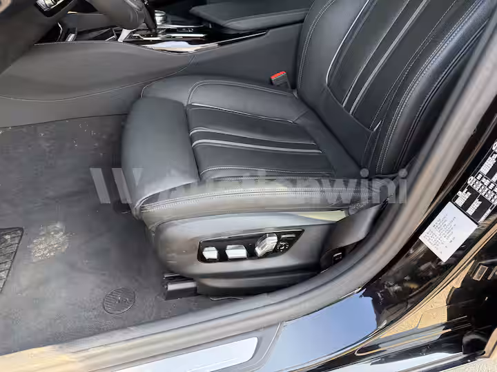 BMW 5 Series 2023 — 27