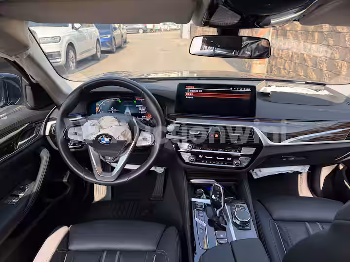 BMW 5 Series 2023 — 41