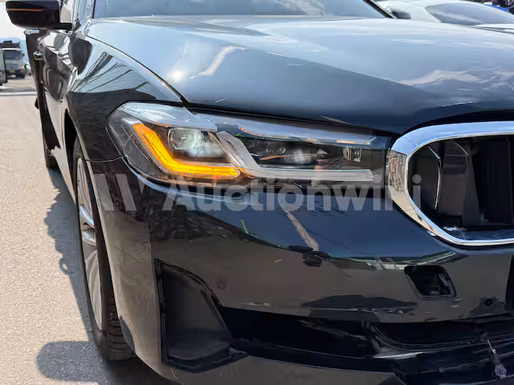 BMW 5 Series 2023 — 9