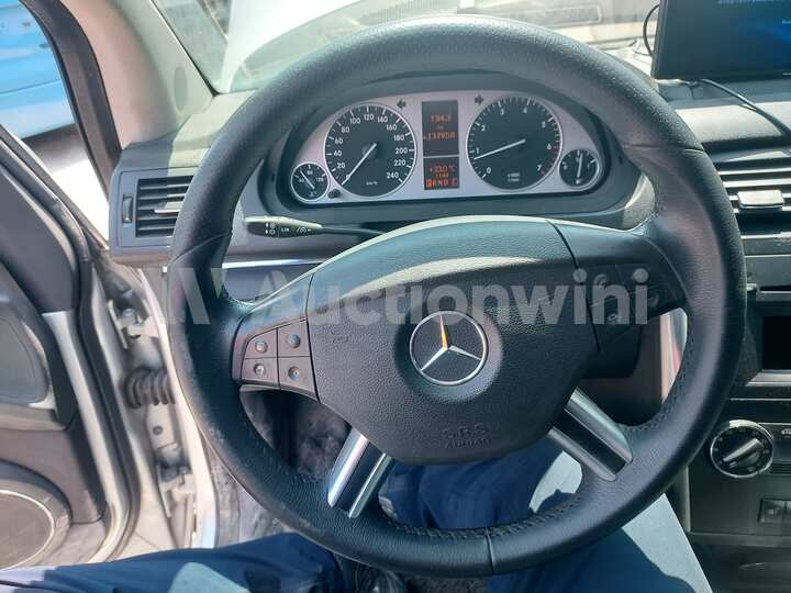 Mercedes Benz B Class 2010 — 42