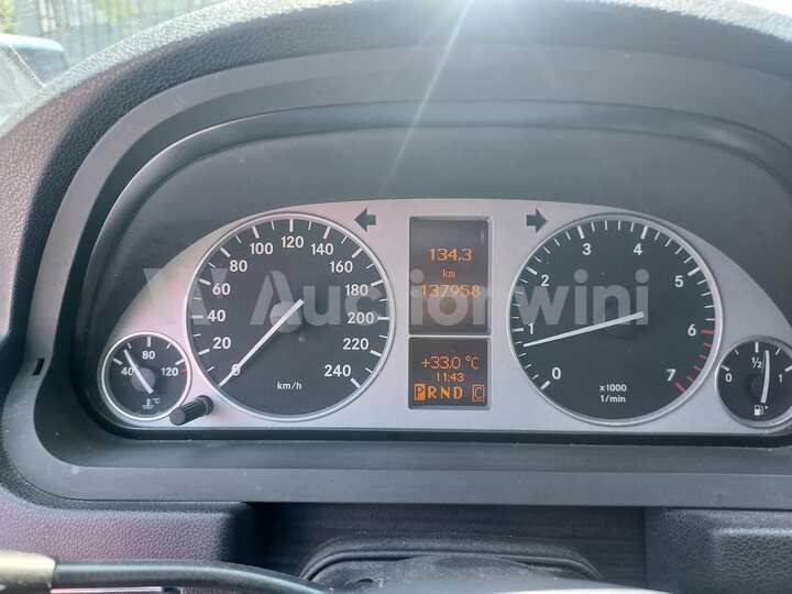 Mercedes Benz B Class 2010 — 43