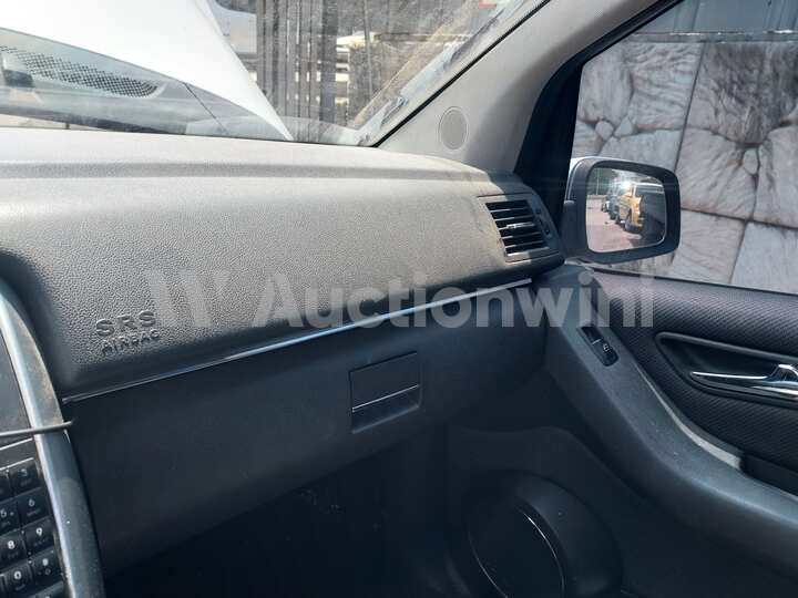 Mercedes Benz B Class 2010 — 47