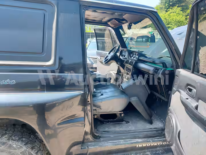 Hyundai Galloper 2000 — 28