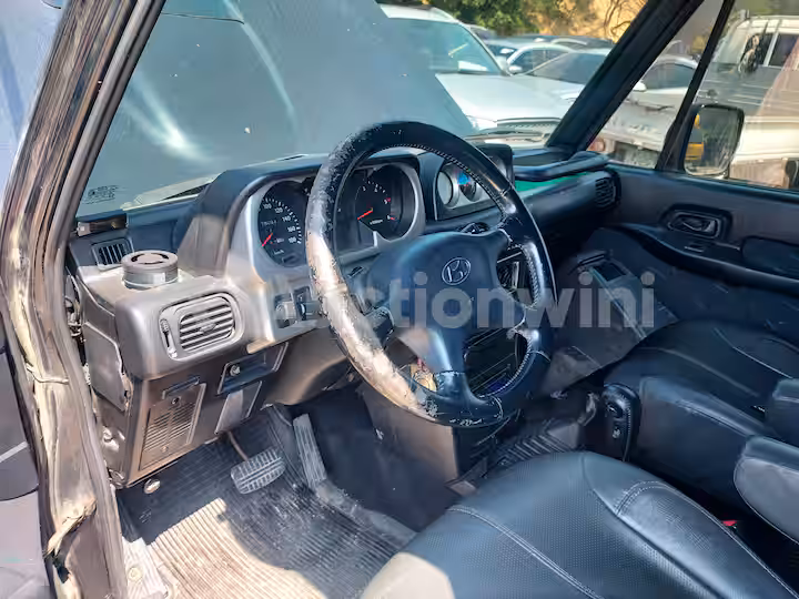 Hyundai Galloper 2000 — 36