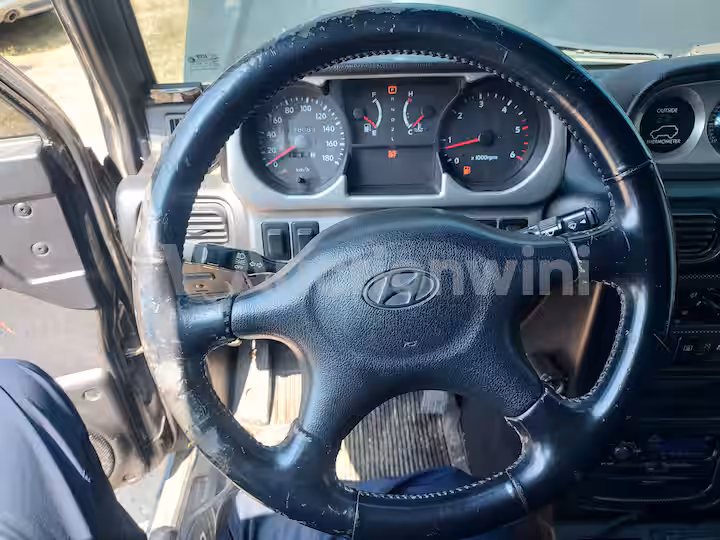 Hyundai Galloper 2000 — 39