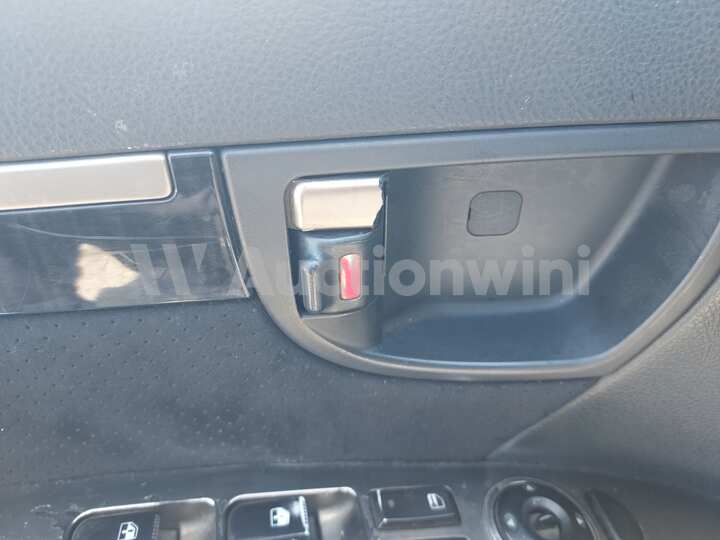 Hyundai SantaFe 2009 — 41