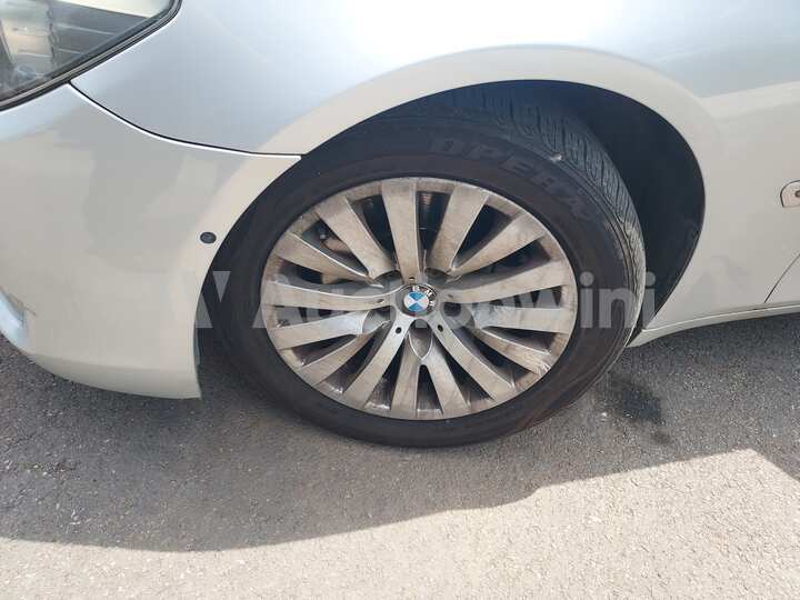 BMW 7 Series 2010 — 12