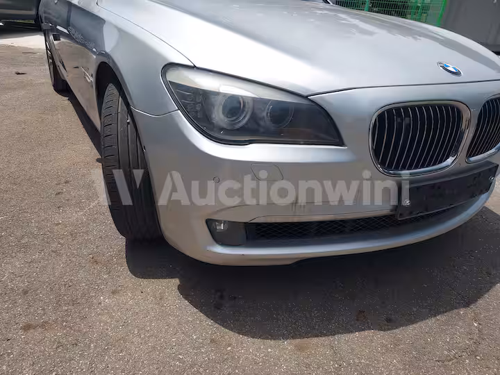 BMW 7 Series 2010 — 8