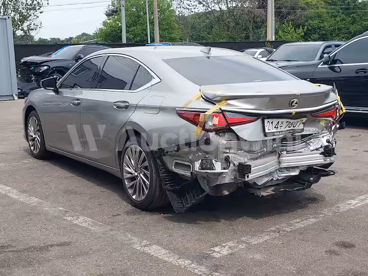 Lexus ES 2024 — 3