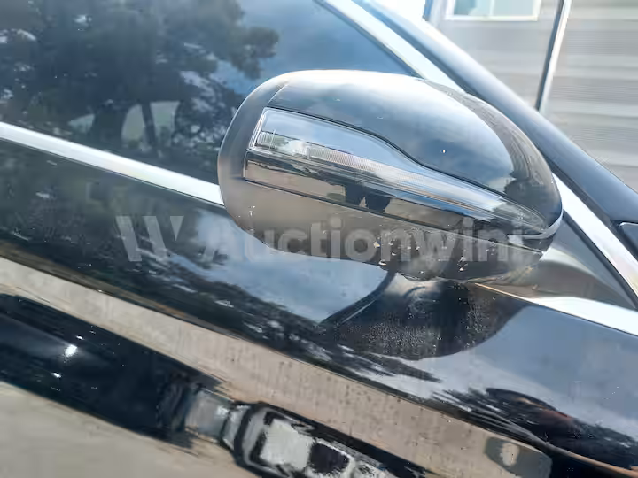 Mercedes Benz GLC Class 2023 — 29