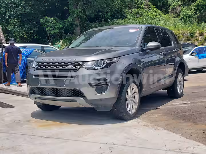 Land Rover Discovery Sport 2017 — 1
