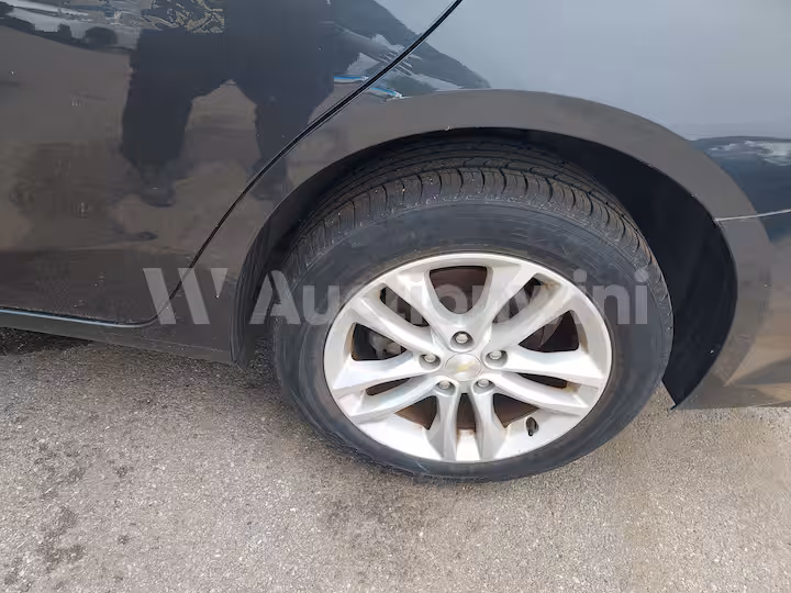 Chevrolet Malibu 2017 — 11