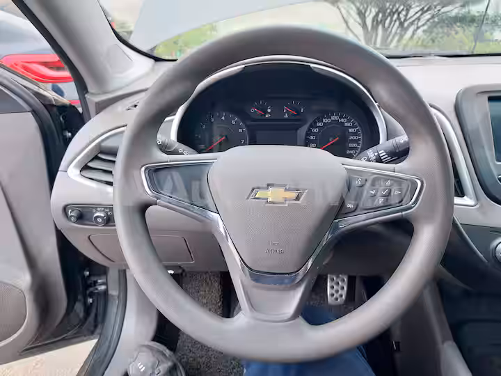 Chevrolet Malibu 2017 — 38