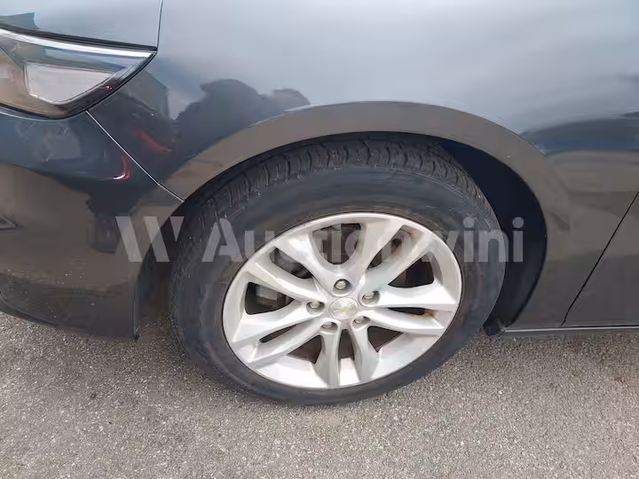 Chevrolet Malibu 2017 — 10