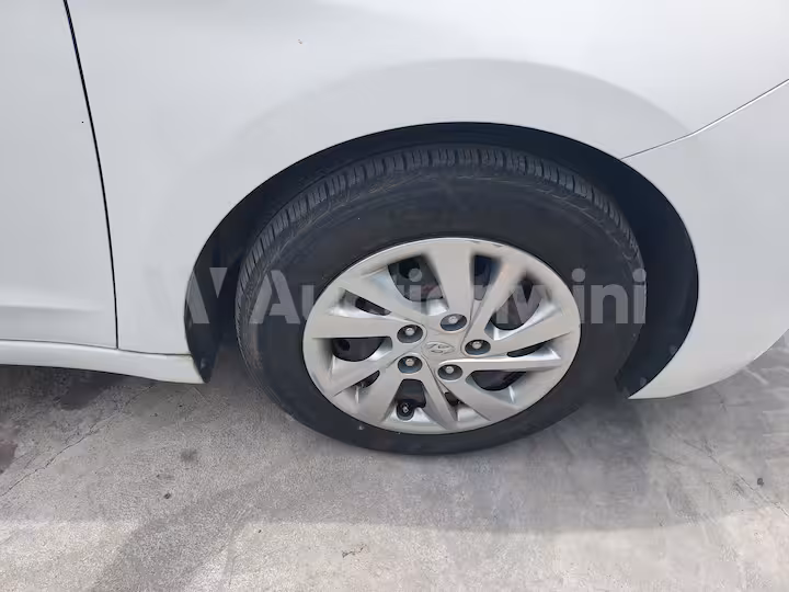 Hyundai Avante 2019 — 16
