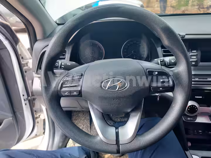 Hyundai Avante 2019 — 41