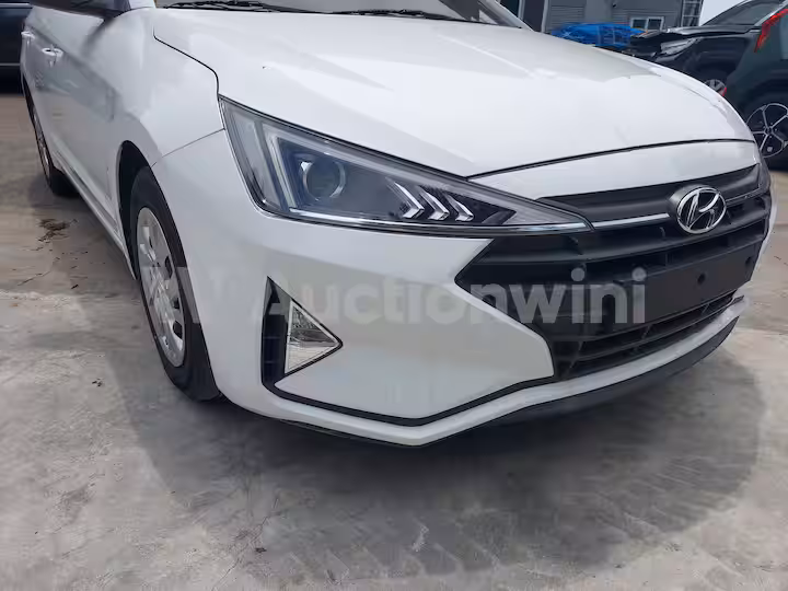 Hyundai Avante 2019 — 8