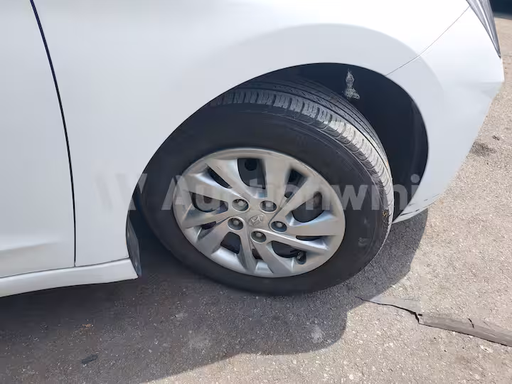 Hyundai Avante 2019 — 16