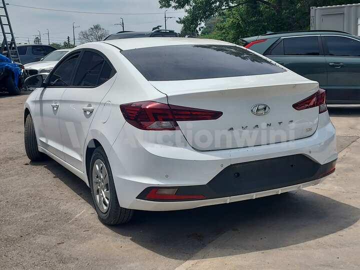 Hyundai Avante 2019 — 3