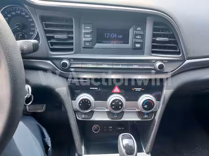 Hyundai Avante 2019 — 43