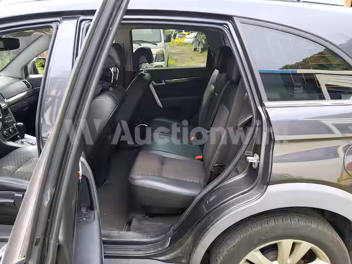 Chevrolet Captiva 2015 — 51