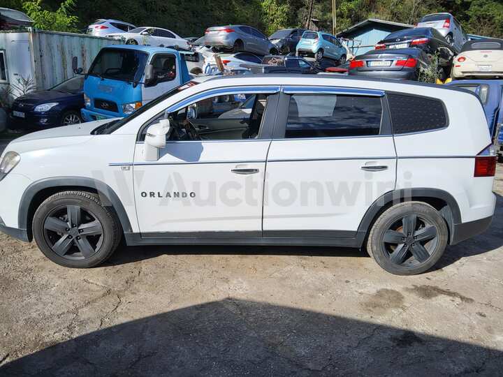 Chevrolet Orlando 2013 — 2