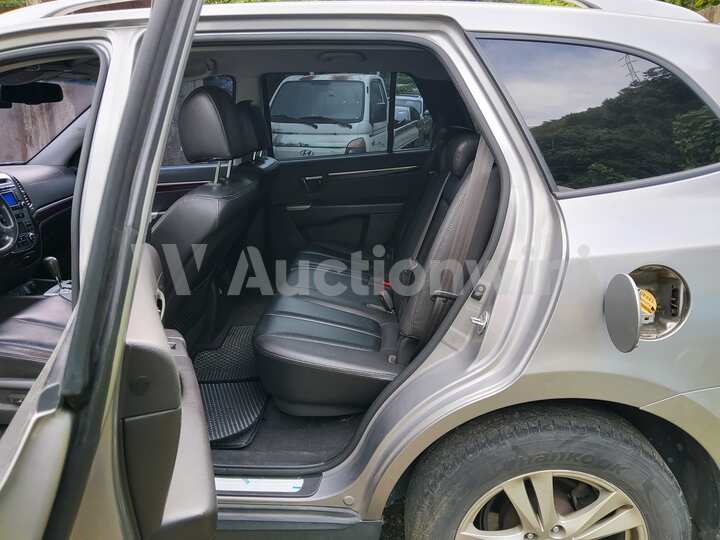 Hyundai SantaFe 2010 — 49