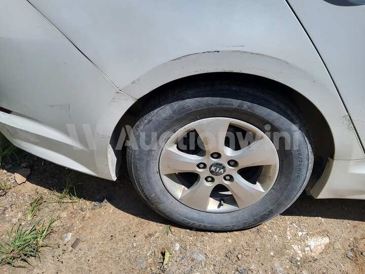 Kia K5 2013 — 17