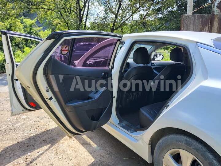 Kia K5 2013 — 44