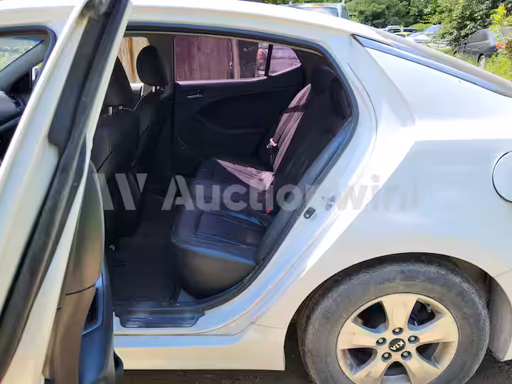 Kia K5 2013 — 45