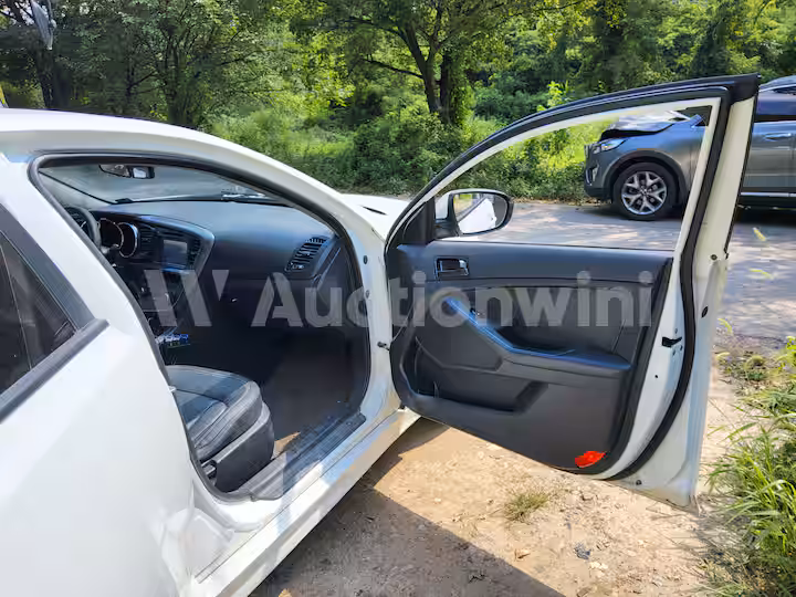 Kia K5 2013 — 57