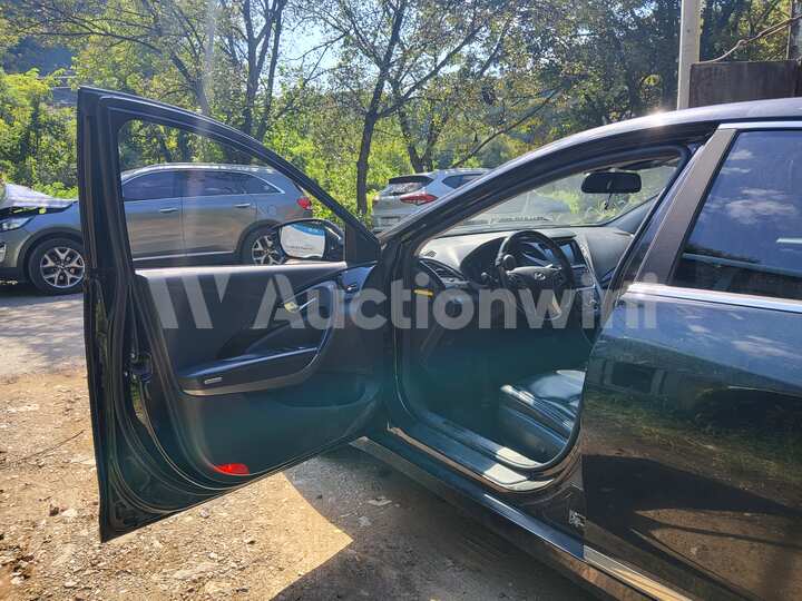 Hyundai Grandeur 2014 — 43