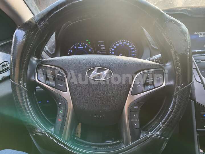 Hyundai Grandeur 2011 — 35