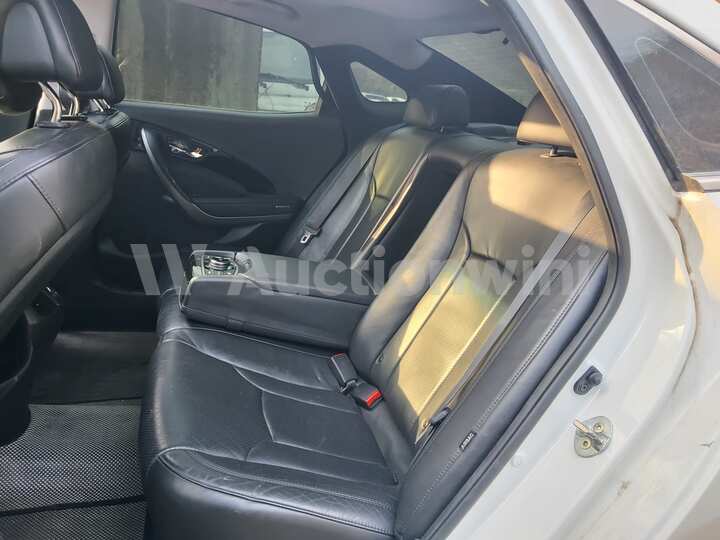 Hyundai Grandeur 2011 — 48