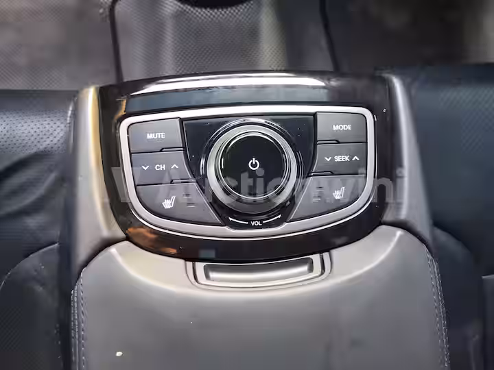 Hyundai Grandeur 2011 — 49