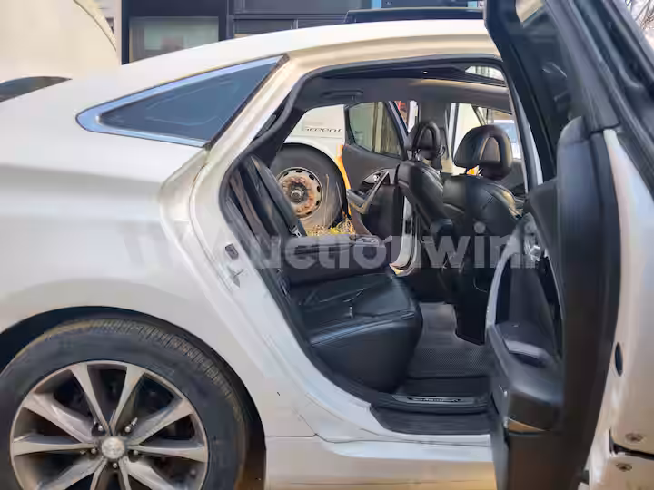 Hyundai Grandeur 2011 — 59