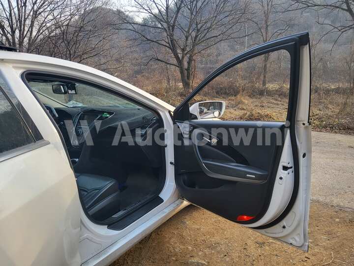 Hyundai Grandeur 2011 — 60