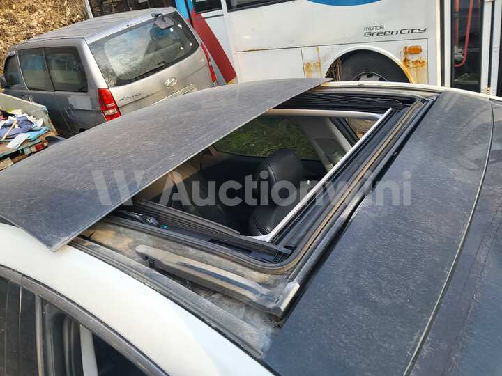 Hyundai Grandeur 2011 — 7