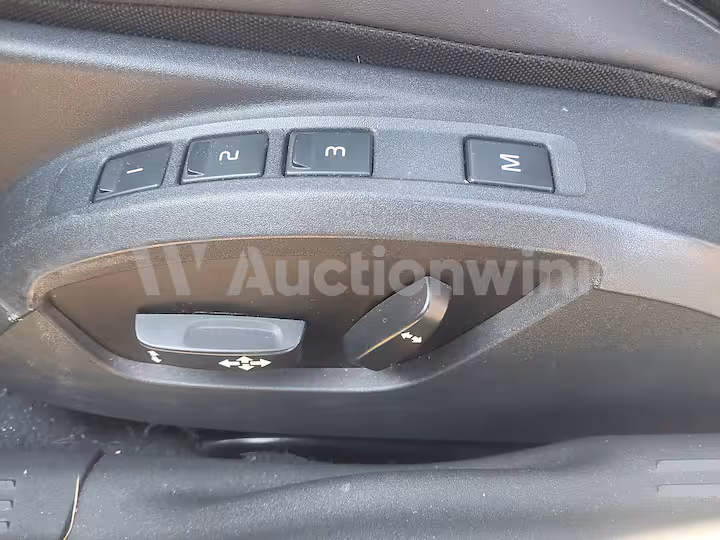 Volvo C30 2010 — 51