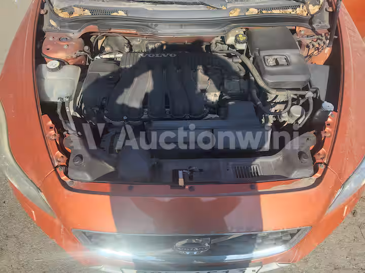 Volvo C30 2010 — 63