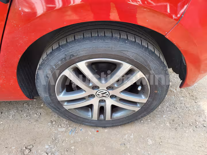 Volkswagen Golf 2011 — 15