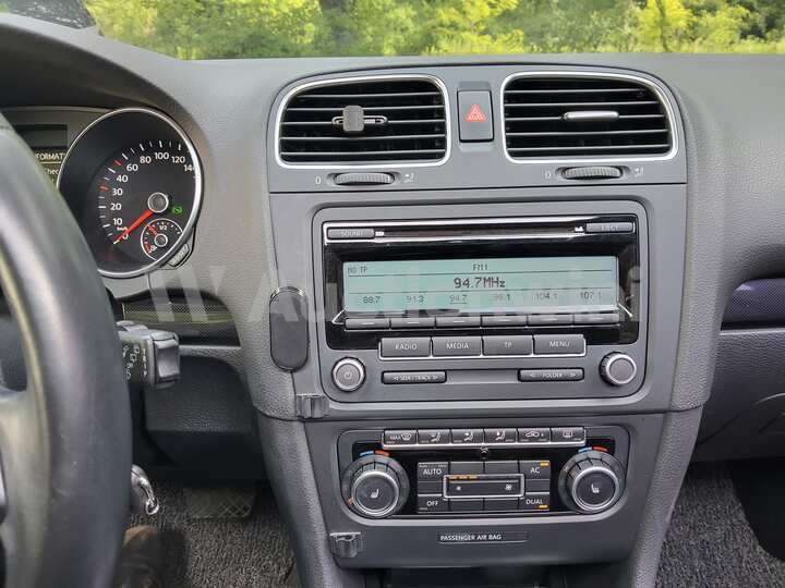 Volkswagen Golf 2011 — 41